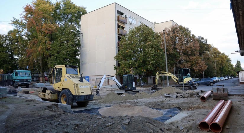 Csúszik, de javában javában zajlanak az „Élhető Kiskunhalas” projekt munkálatai  fotók