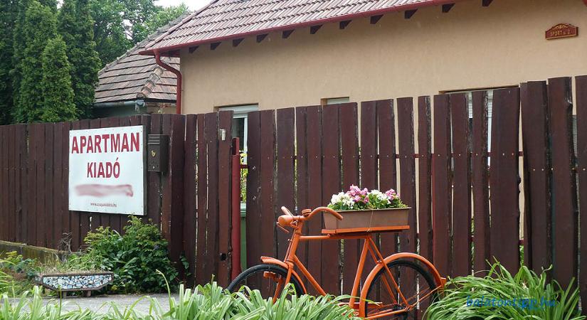 Érdemes lesz sietni a magánszállás-adóknak, ha be akarnak férni a pénzeső alá