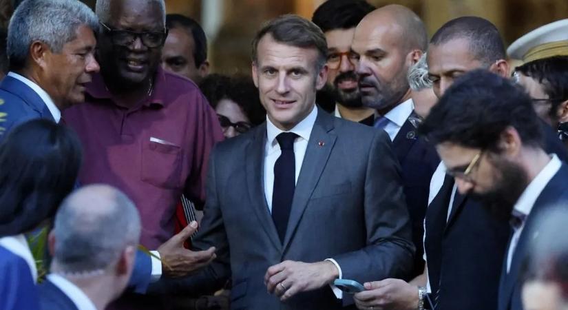 Macron megszólalt a rabszolgatörvény kapcsán: nem szabad hamis ígéreteket tenni