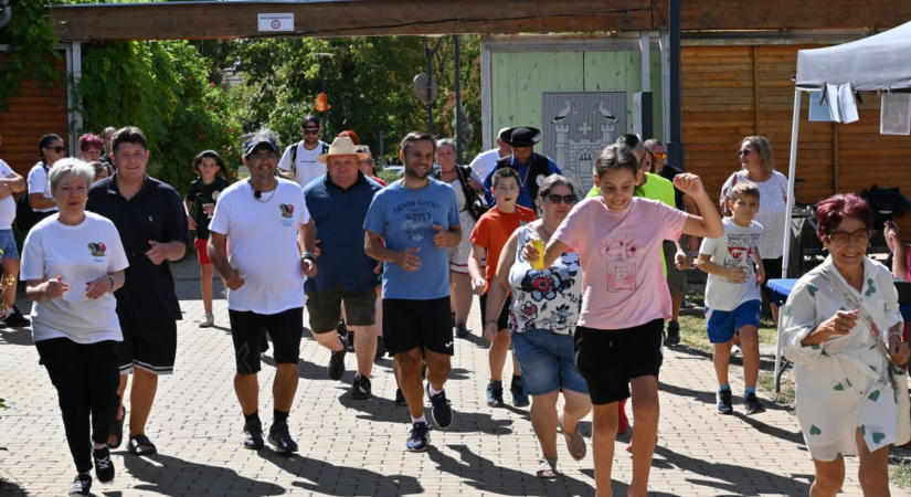 Egész Kalocsa összefogott a Mol-robbanásban elhunyt édesapa családjáért  fotók