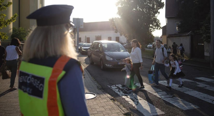 Fokozott figyelem kér az önkormányzat az iskolák környékén