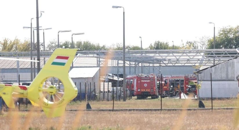 Megállás nélkül küzdöttek a lángokkal: tíz vízsugárral oltották a szegedi üzemtüzet  fotók, videó