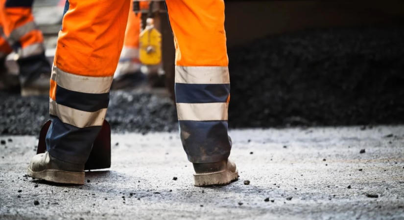 Műanyag palackokból építettek utat Sanghajban: innovatív megoldás a hulladékkezelésre
