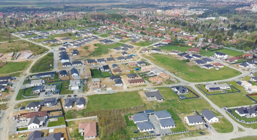 Azbeszt-ügy: élőben közvetítjük a szombathelyi lakossági fórumot - cikkünk frissül!