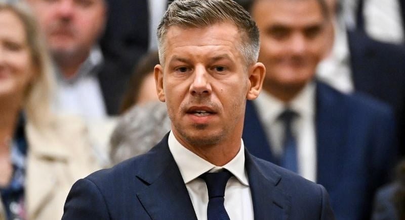 Magyar Péter: a hét elején még mesterlövésszel iktattak volna ki, tegnap már csak kiláncolni akartak