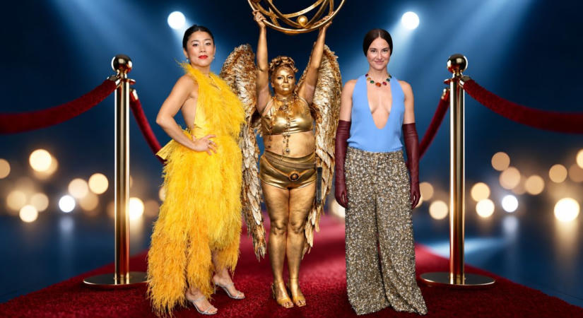 Tollas kiscsibe és aranyszobor: az Emmy-gálára több sztár is borzasztó ruhában érkezett – Galéria