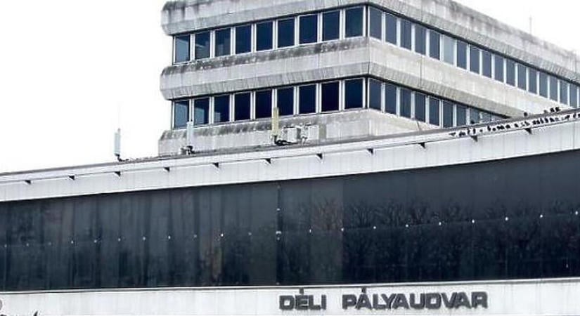Kisiklott egy mozdony a Déliben – nagy fennakadások várhatók