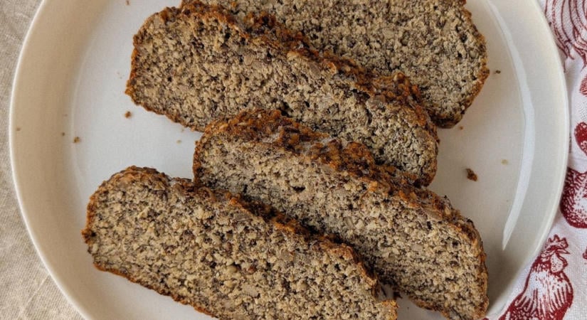 Gluténmentes magvas kenyér: fehérjedús és nagyon finom recept
