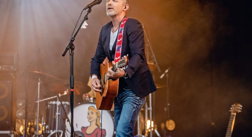 Siker, pénz, csillogás – Irodalmi rocksztárok