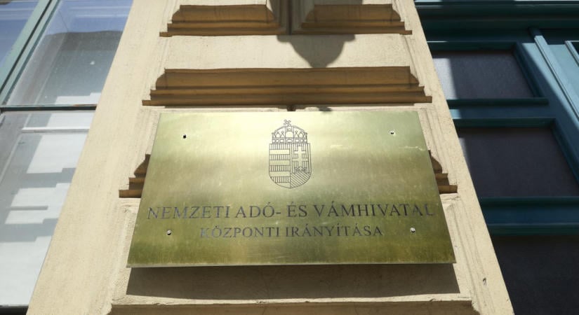 Rendkívüli intézkedést jelentett be az adóhivatal: így változik a nyitvatartás az energiakrízis miatt