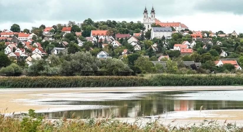 Ez nagyon szomorú: szinte teljesen eltűnt egy magyar tó