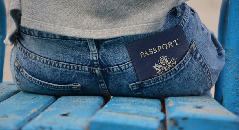 Két esetben is megpróbáltak visszaélni bevont diplomata-útlevelekkel