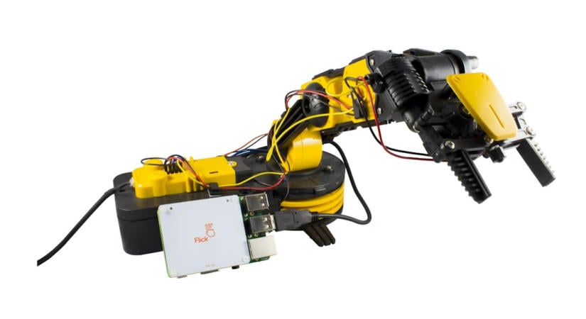 Szabadalmi háború dúl a robotok viselkedéséért, a Lightbringer szerint az AI-intelligencia a kulcs