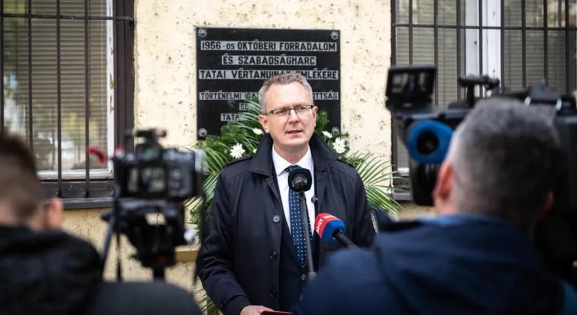 Rétvári Bence: Hetven év után is hálával tartozunk 1956 hőseinek