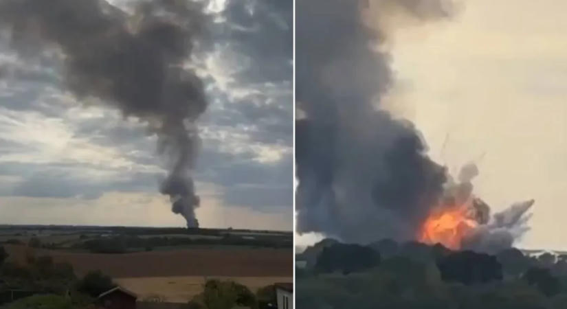 Robbanás egy ipartelepen: húsz tűzoltó került kórházba, három tűzoltóautó megsemmisült – videó