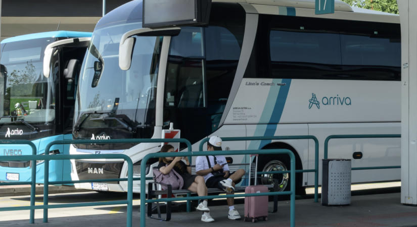 Új buszjárat kötheti össze Pozsonyt több osztrák településsel – a próbaüzem ingyenes lesz