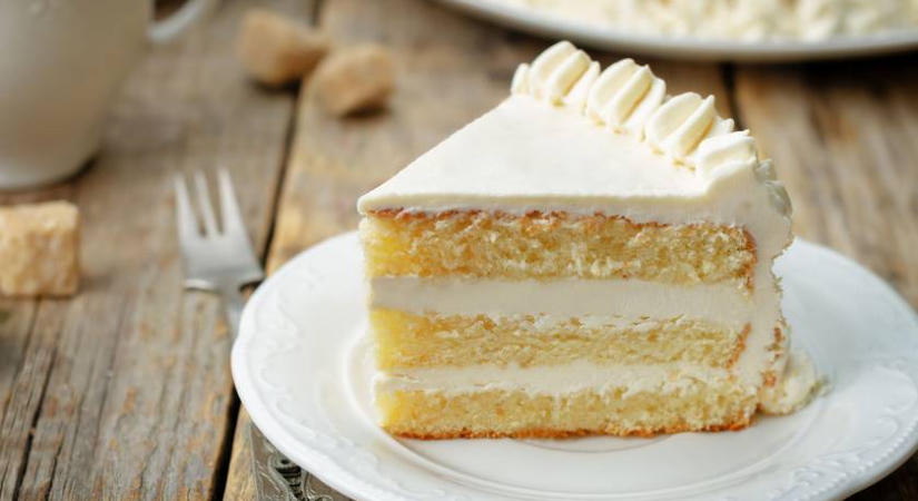 Csodás emeletes torta citrommal és naranccsal: így lesznek tökéletesek a piskótalapok