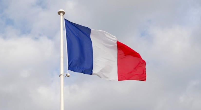 Soha ezelőtt nem volt még példa erre a francia politikában