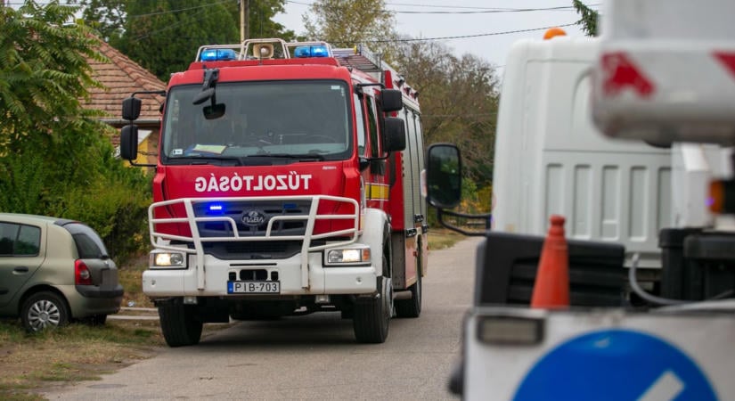 Robbanás egy kecskeméti utcában, tragédia a mélykúti síneken  fotók