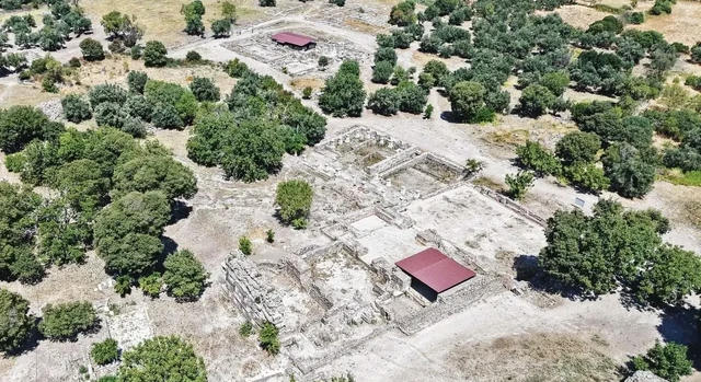 Öltöző és hidegvizes medencék kerültek elő egy római kori fürdő feltárásán