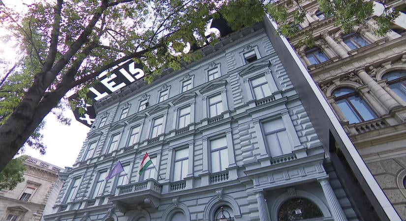Nem tudni, hogy Tarr Zoltán a Terror Háza Múzeum bezárása előtt egyeztetett-e az '56-os szervezetekkel