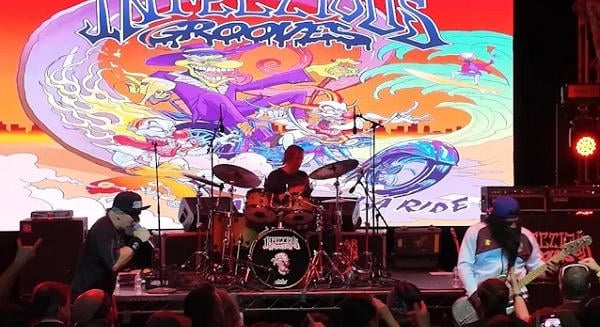 Robert Trujillo és Mike Muir közreműködésével jubileumi koncertre készül az Infectious Grooves