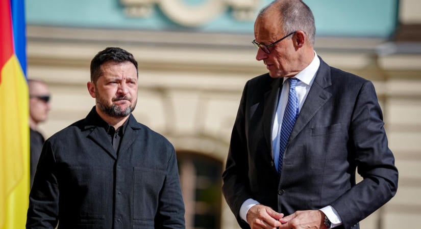 Friedrich Merz a háború leállítására szólította fel Vlagyimir Putyint Kijevben, miközben orosz támadások miatt szóltak a légvédelmi szirénák