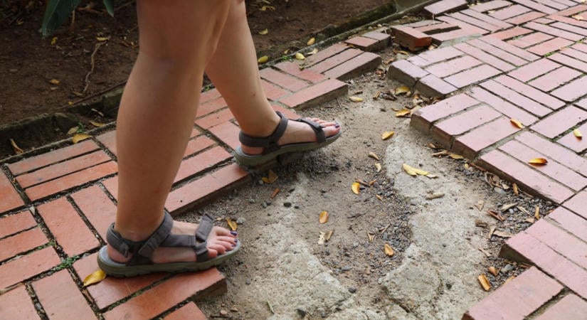 Jó hír az arra közlekedőknek: megújul a járda Bajcsy-Zsilinszky úton