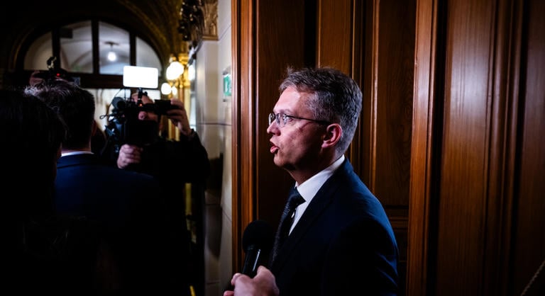 Reagált a Legfőbb Ügyészség a Hankó Balázst érintő politikai megnyilvánulásokra