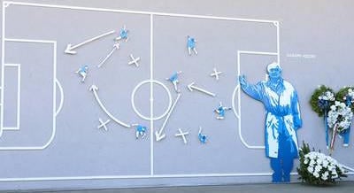 Garami József edzői nagysága előtt tisztelgő köztéri installáció készült az MTK stadionjánál