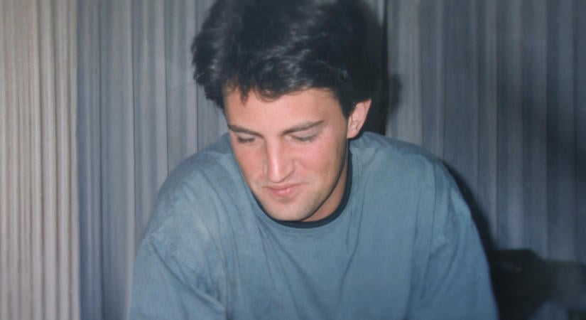 Már holnap a Netflixen: Dokusorozat készült Matthew Perry életéről