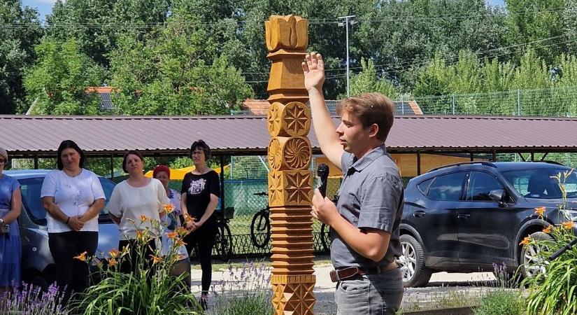 Dunaszigeten állítottak kopjafát a Nemzeti Összetartozás Napja alkalmából
