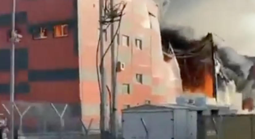 Tömeges ukrán dróntámadás érte a moszkvai régiót (Videó)
