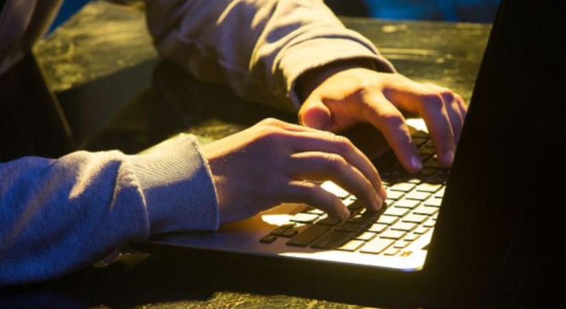 Nyolcmilliós csalás miatt nyomoznak Mezőkövesden