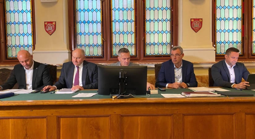 Azbeszt ügyben is döntöttek a képviselők a soproni közgyűlésen