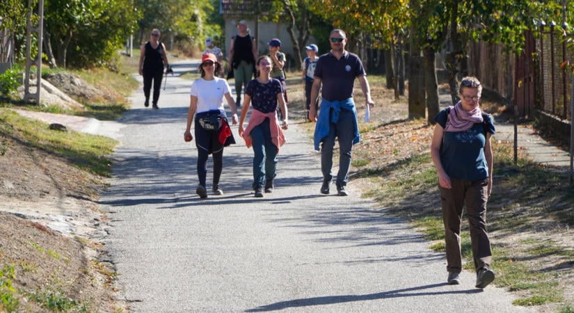Nebojsza – Négyszáznál is többen túráztak a Tolnai-hegyhát dombjain
