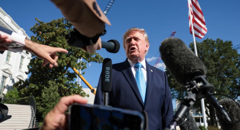 Transzellenes kijelentései miatt támadják Donald Trumpot