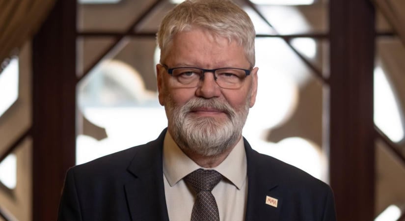 Újraválasztották az MMA elnökének Turi Attilát