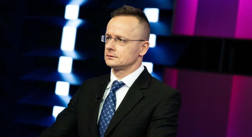 Szijjártó Péter a nagyvállalatok nagyvállalatok beruházásainak logikájáról beszélt
