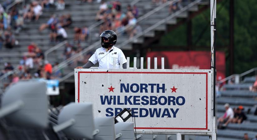 Elkaszálták a NASCAR Cup időmérőjét és csak egy edzés lesz helyette North Wilkesborón
