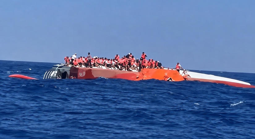 Hét személy meghalt, 23 eltűnt egy kompbalesetben Ciprus északi partjainál