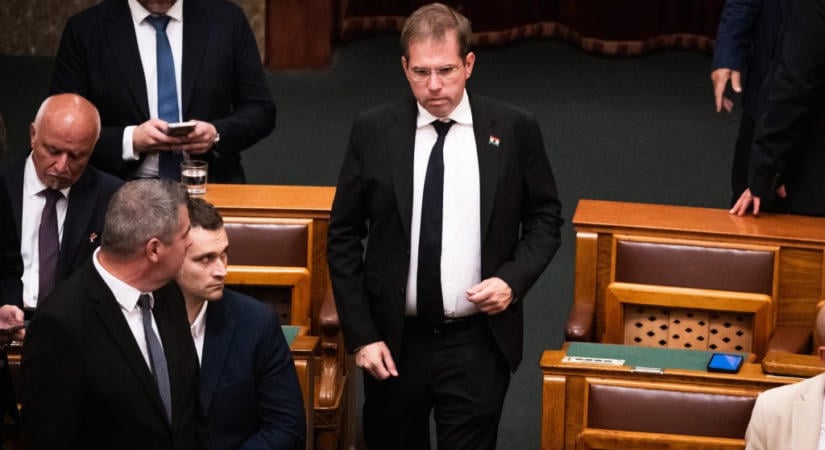 Ruff Bálint: Nem látják az emberek, hogy mekkora a rom az Orbán-rendszer után