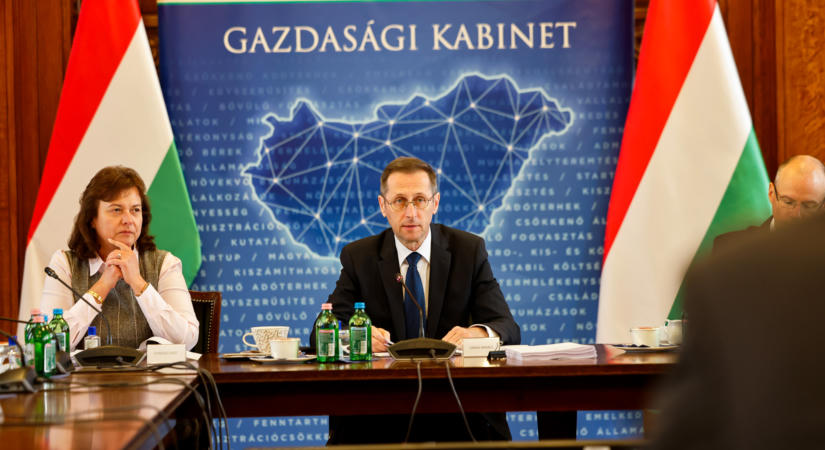 Varga Mihályék szerint is ,,elvesztette közpénz jellegét” – titkolóznak MNB-szerződések ügyében