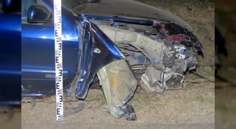 Ittasan és jogosítvány nélkül okozott balesetet egy férfi Gyulajon, akit a rendőrség őrizetbe vett