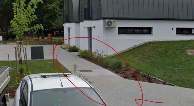 Mindenki egy elveszített jegygyűrűt keres Pakson