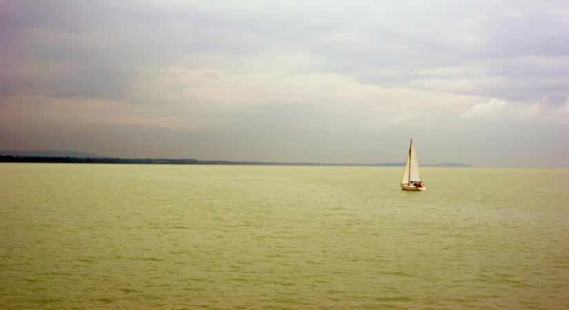 Luxusvilla építése miatt károsították súlyosan a természetet a Balatonnál
