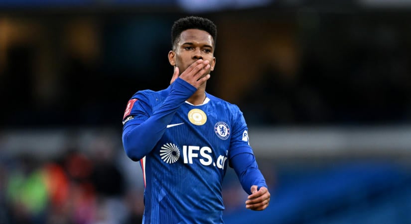 Három feltételt szabott a Chelsea, mielőtt Párizsba engedné brazil tehetségét