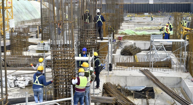 Enyhén csökkent az első hét hónapban az ipari vállalatok üzleti forgalma