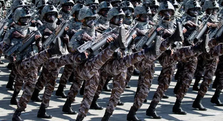 Zelenszkij: Észak-Korea 30-50 ezer katonát küldött Oroszországba