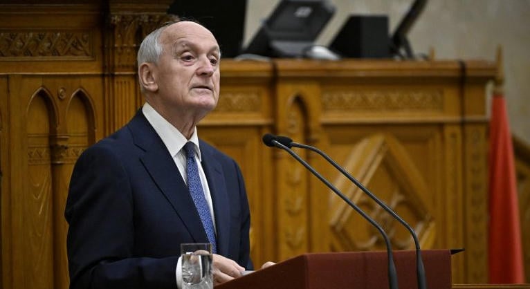Egy balítélet - Szénási Sándor jegyzete